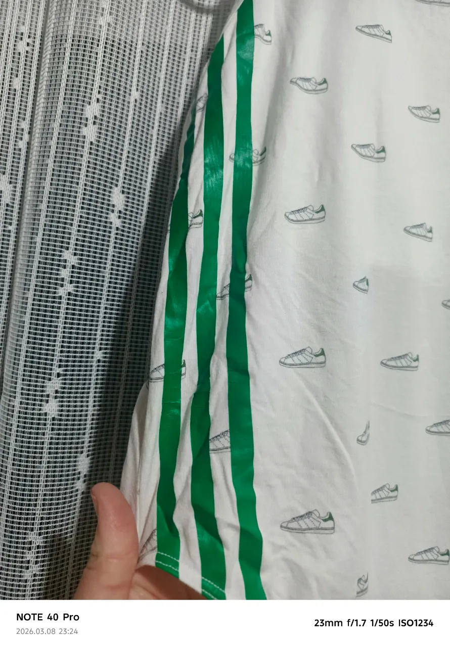 Body adidas - Vista 3