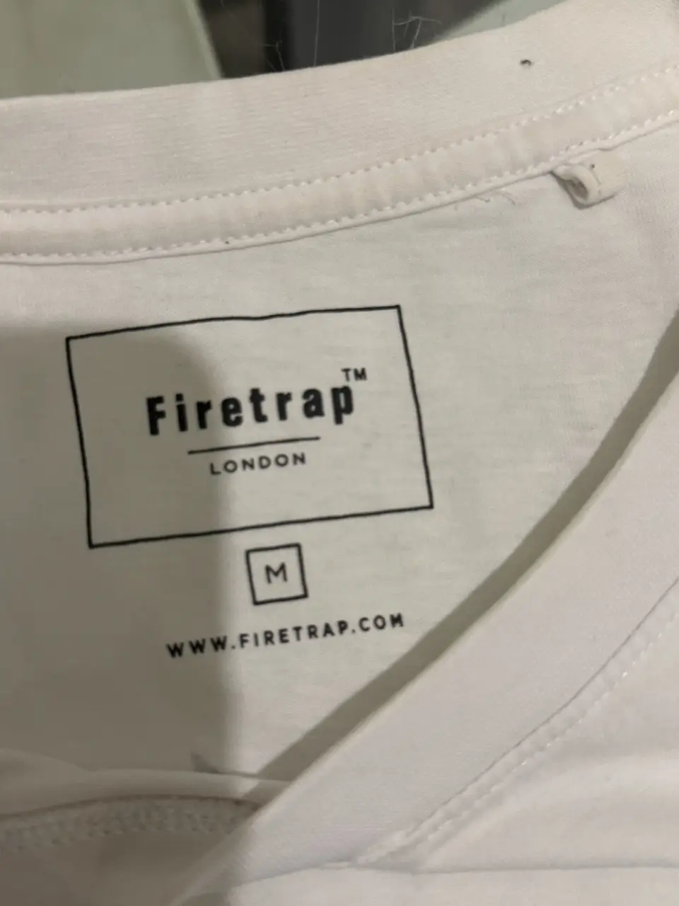 Remera Firetrap - Vista 2