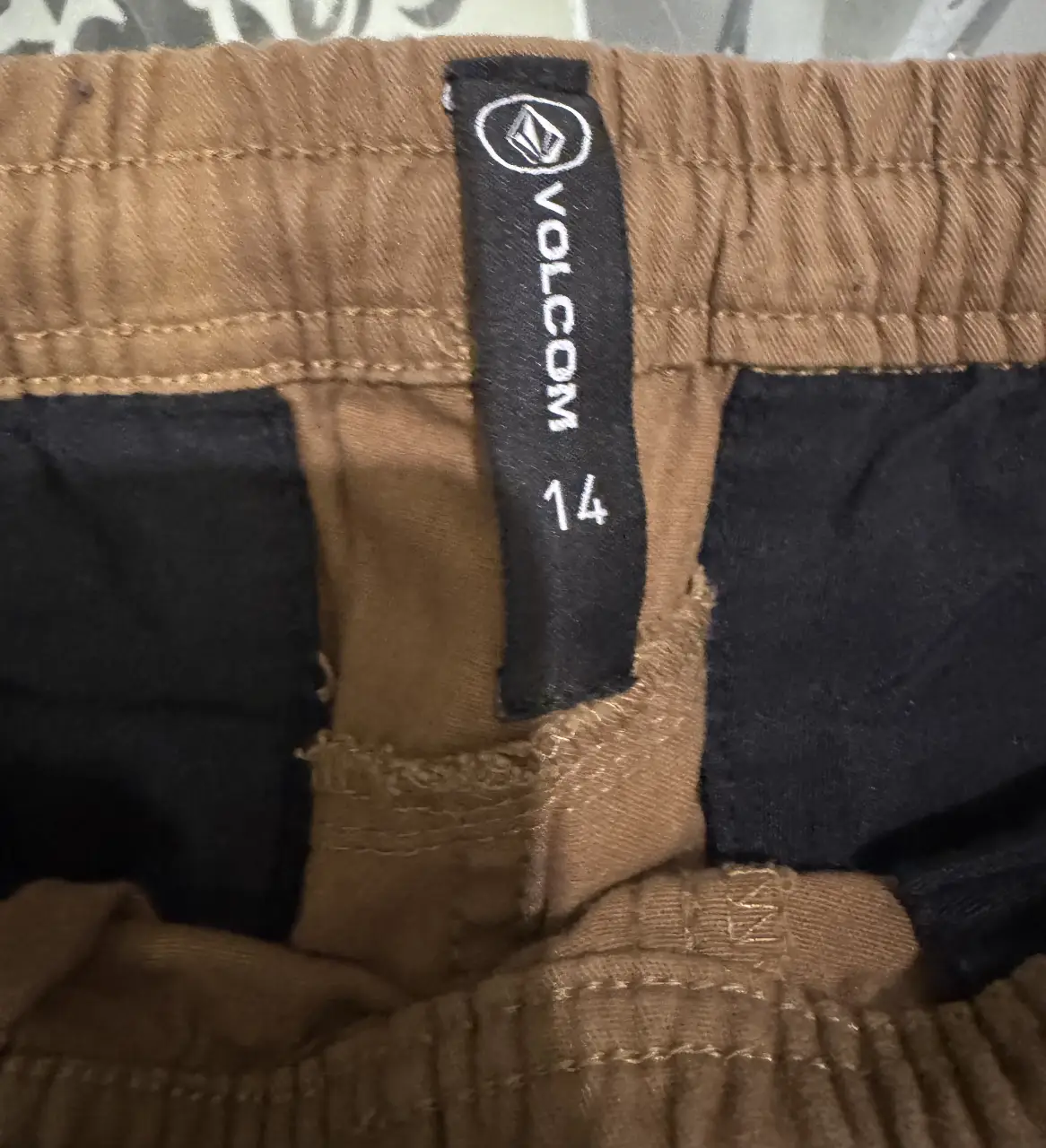 Jean Volcom - Vista 2