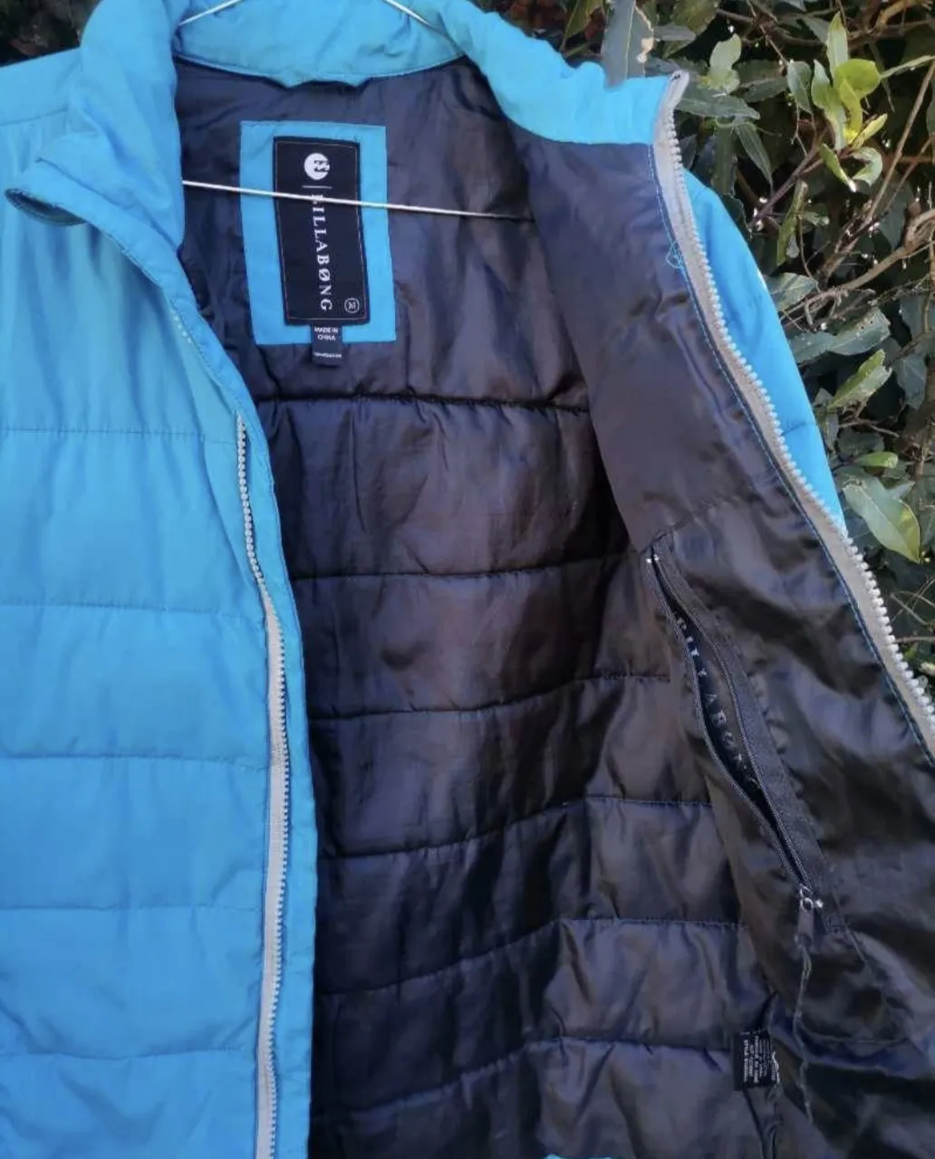 Campera Billabong - Vista 3