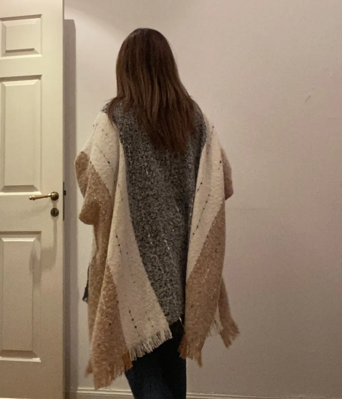 Poncho Prenda importada - Vista 3
