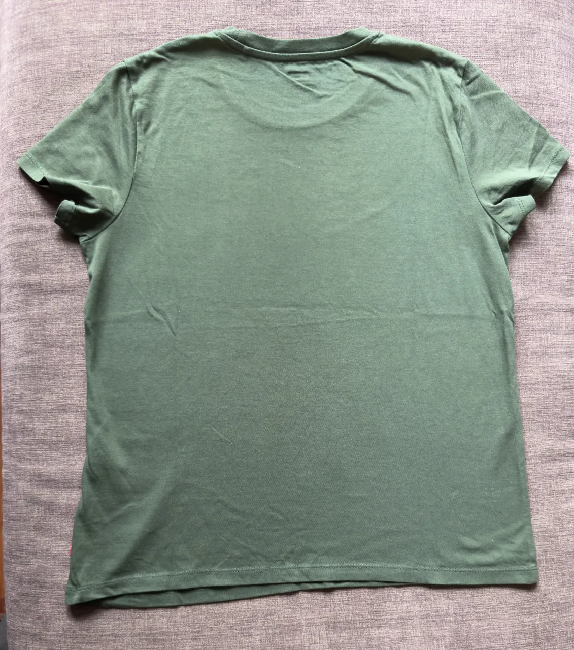 Remera Levi's - Vista 2