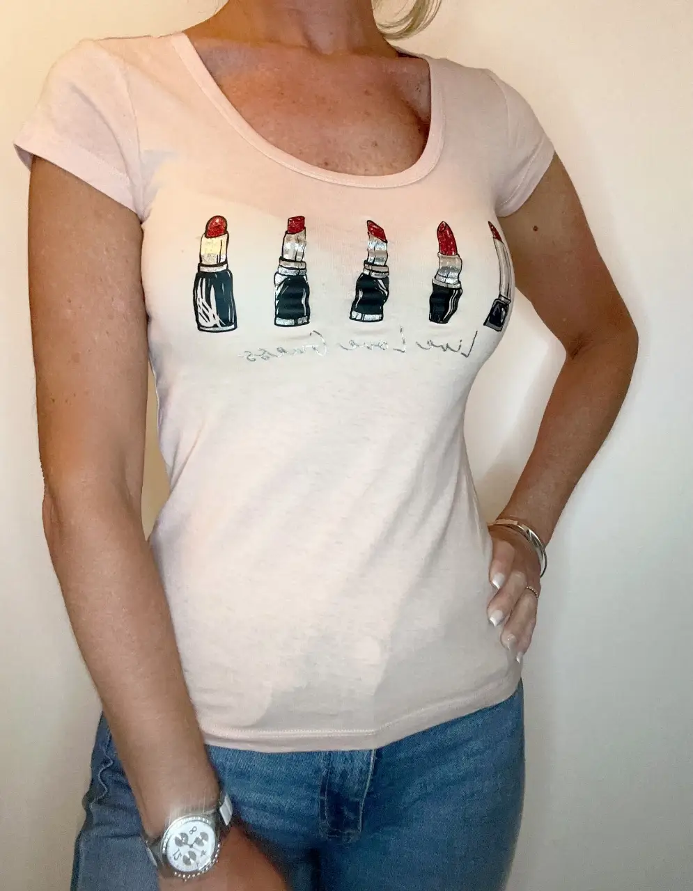 Remera GUESS - Vista 2