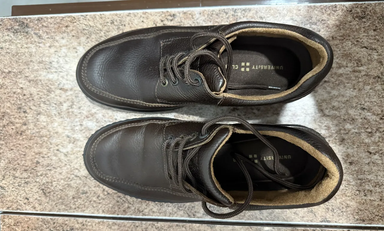 Zapatos University Club