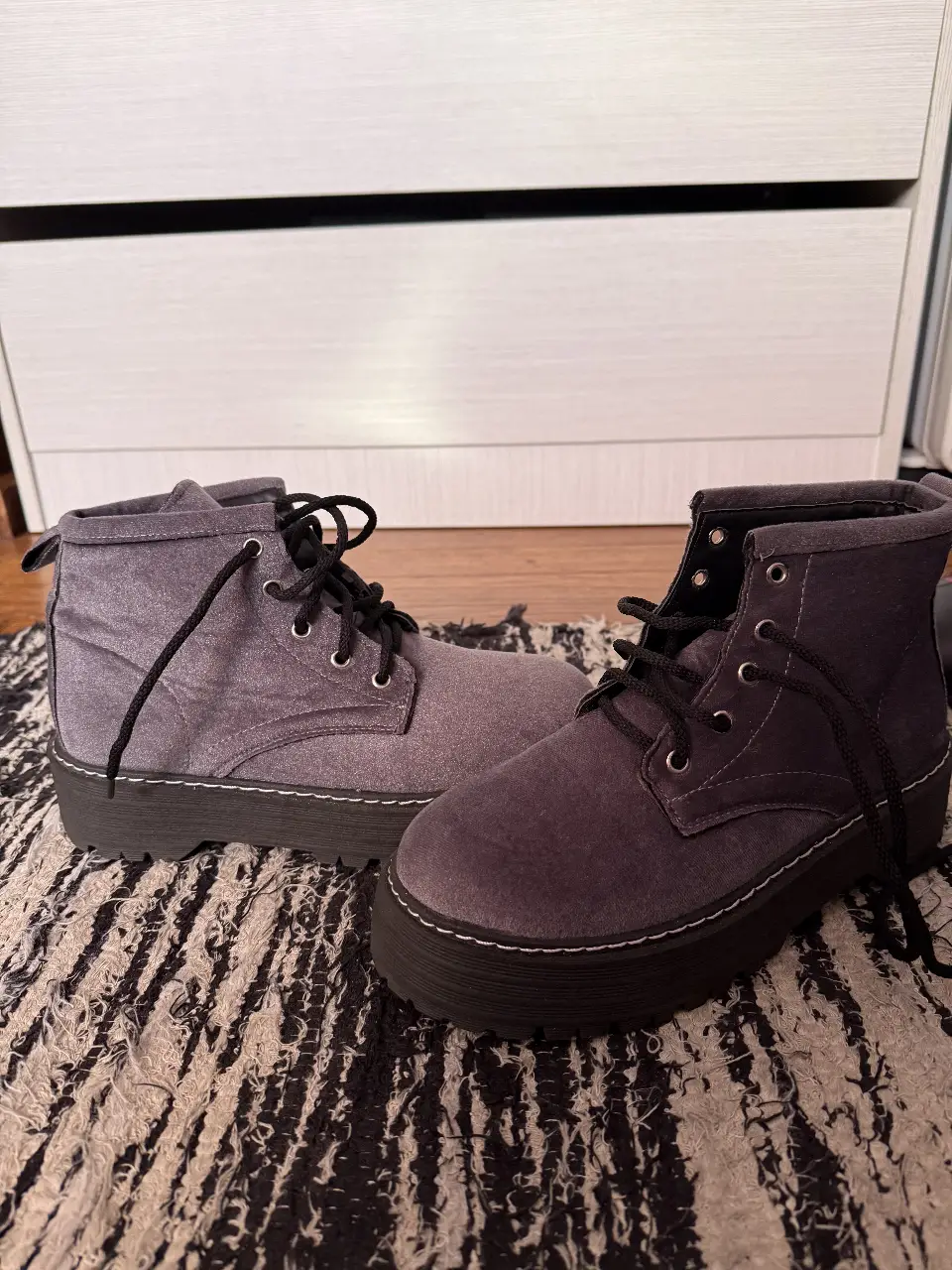 Botas sin uso