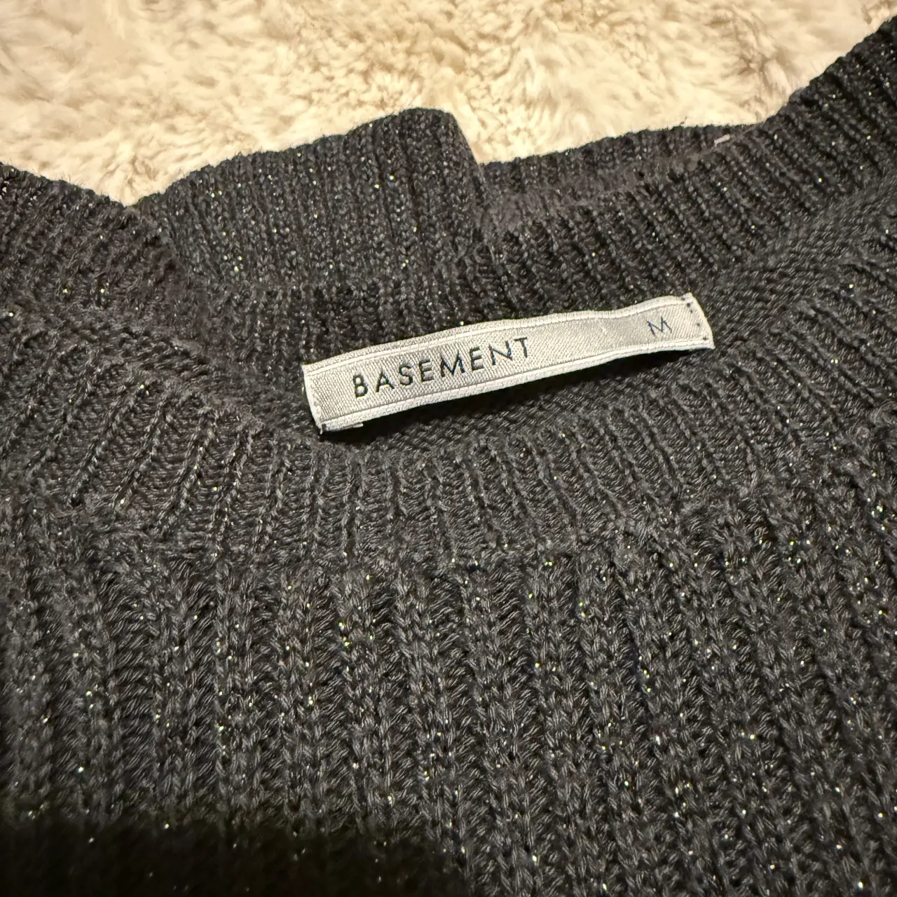 Sweater Basement - Vista 2