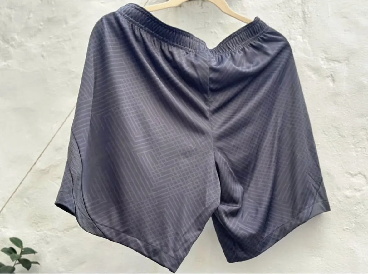 Short Nike - Vista 3