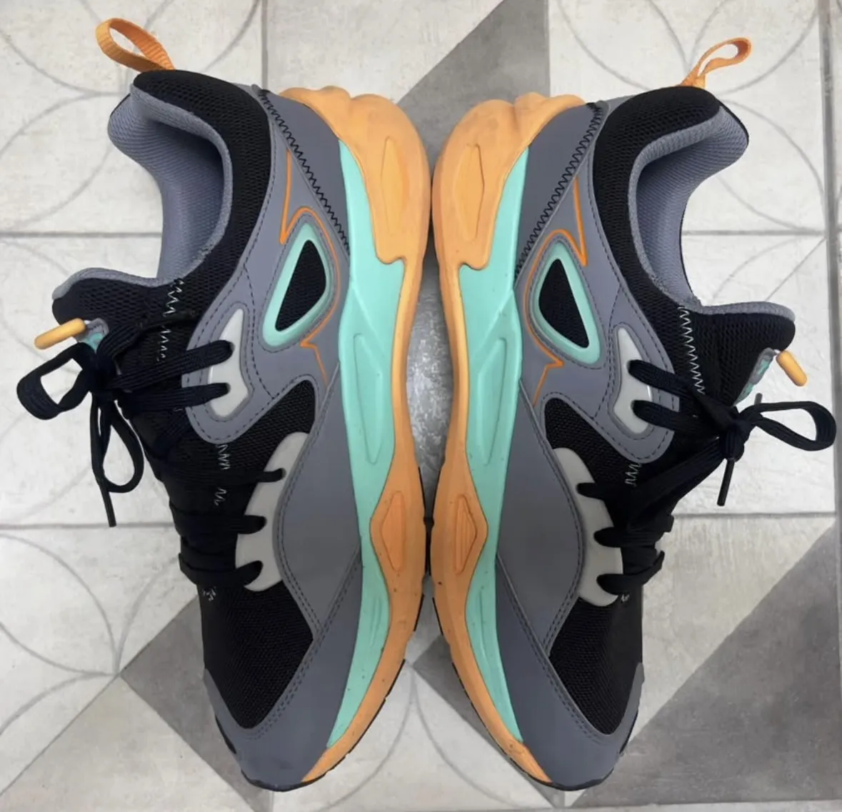 Zapatillas Puma - Vista 2