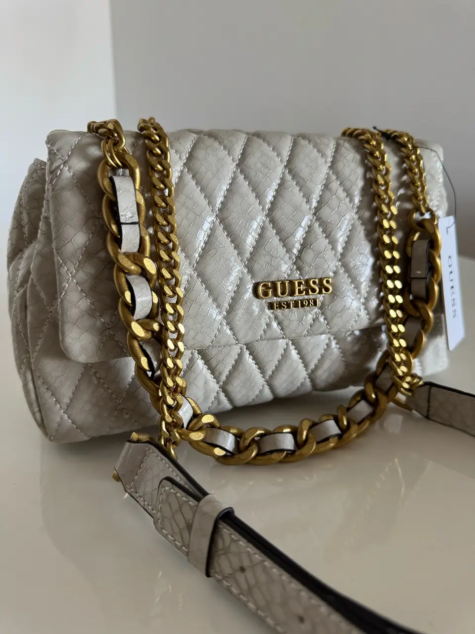 Cartera GUESS - Vista 6
