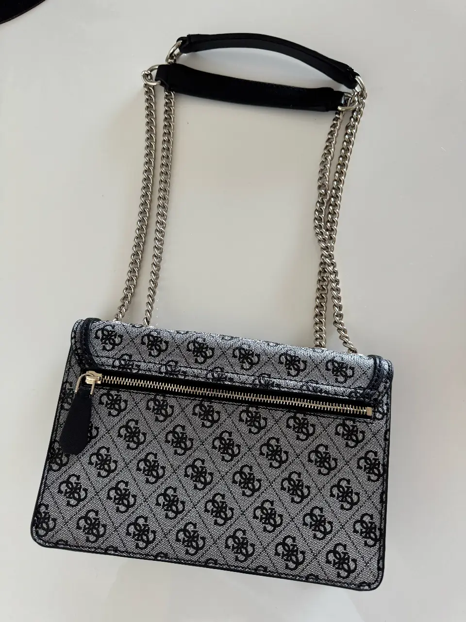 Cartera GUESS - Vista 2
