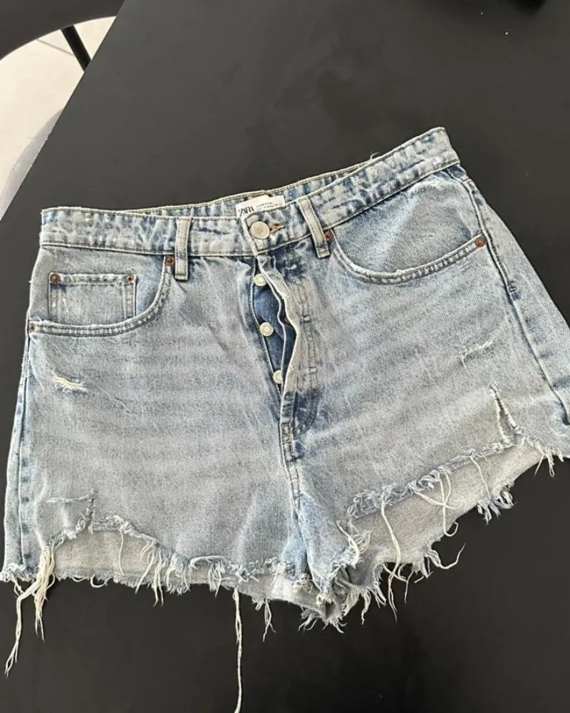 Short Zara