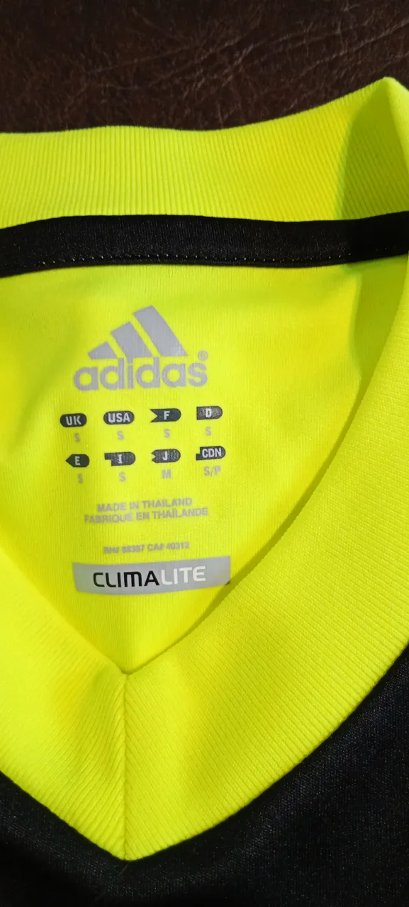 Remera adidas - Vista 3