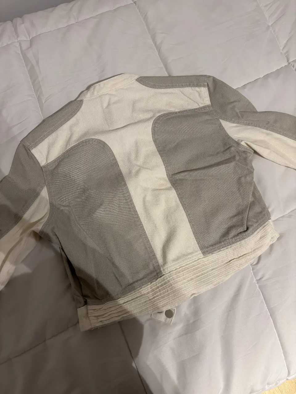 Campera Bershka - Vista 3