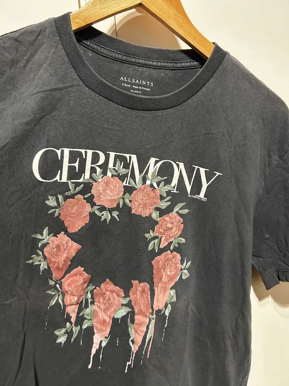 Remera AllSaints - Vista 2