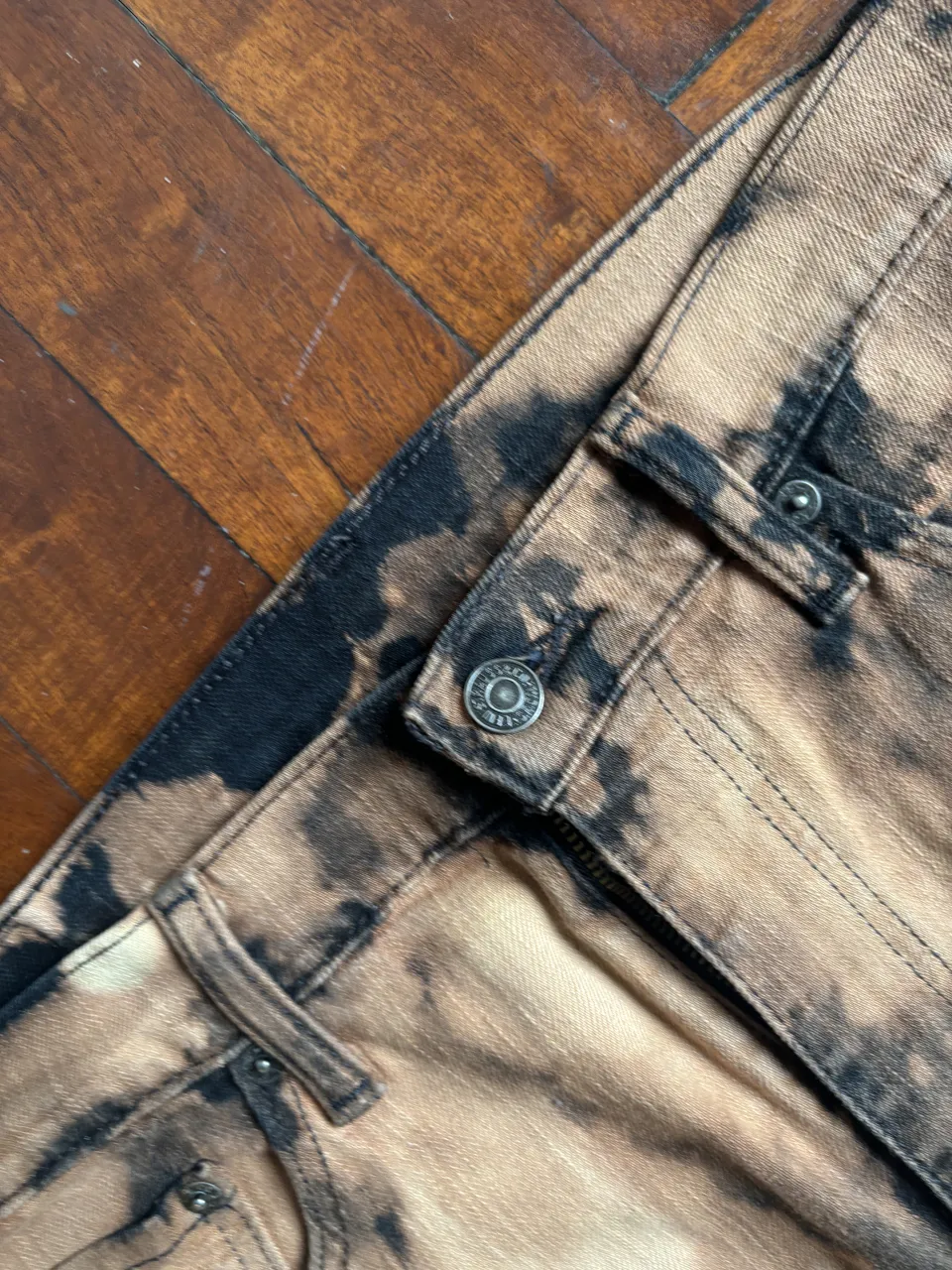 Jean Levi's - Vista 4