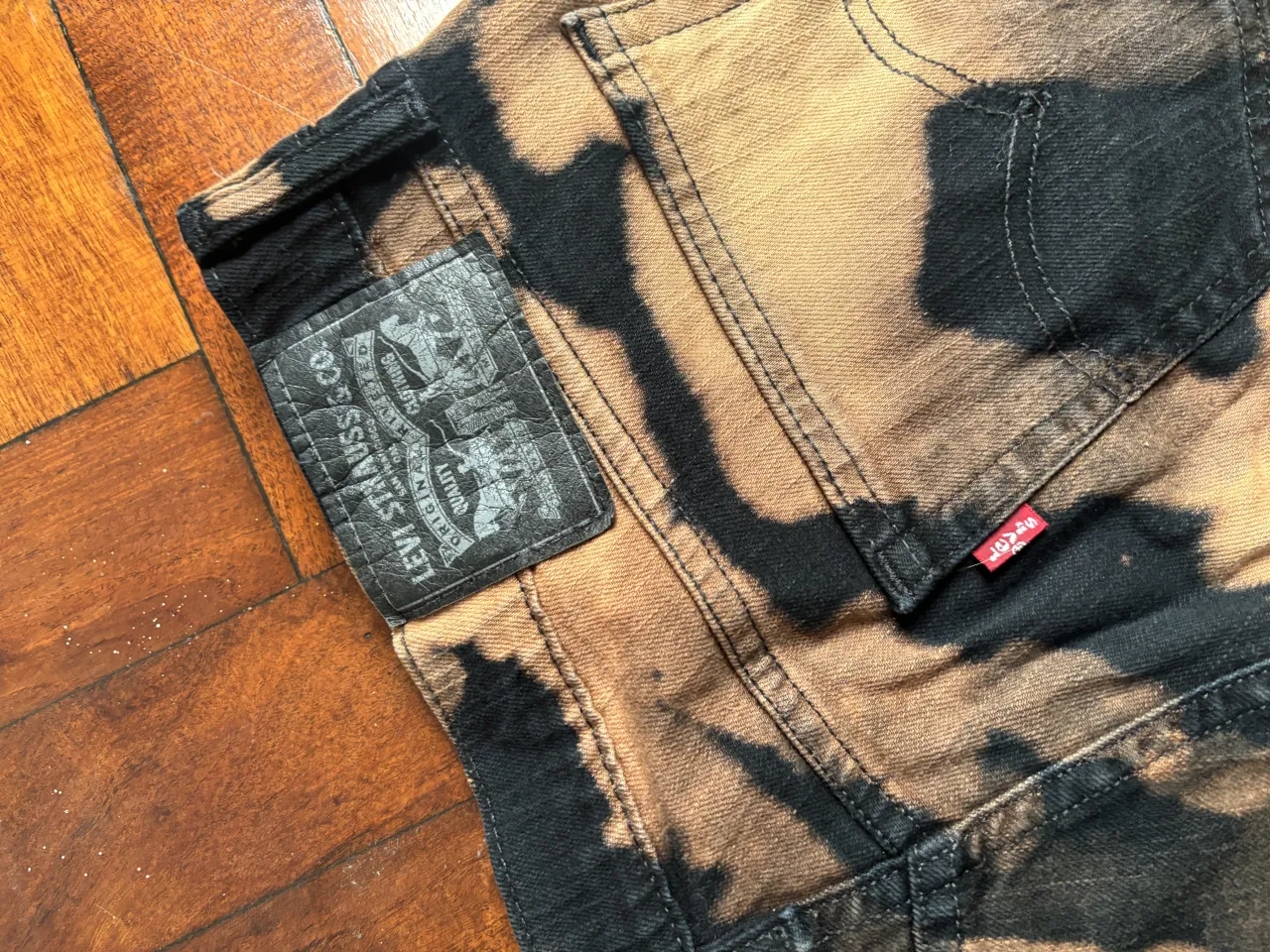 Jean Levi's - Vista 5