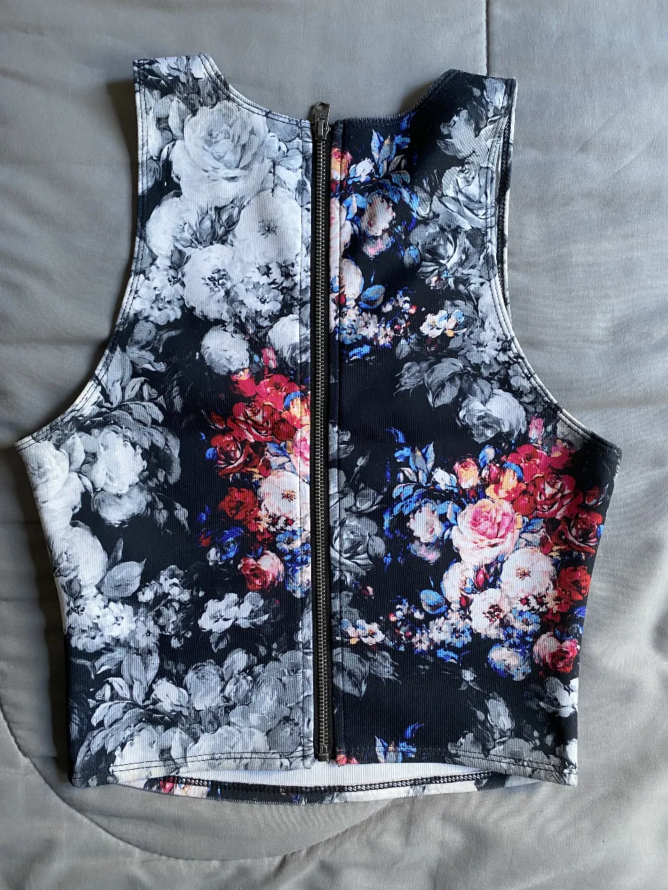Top Abercrombie & Fitch - Vista 2