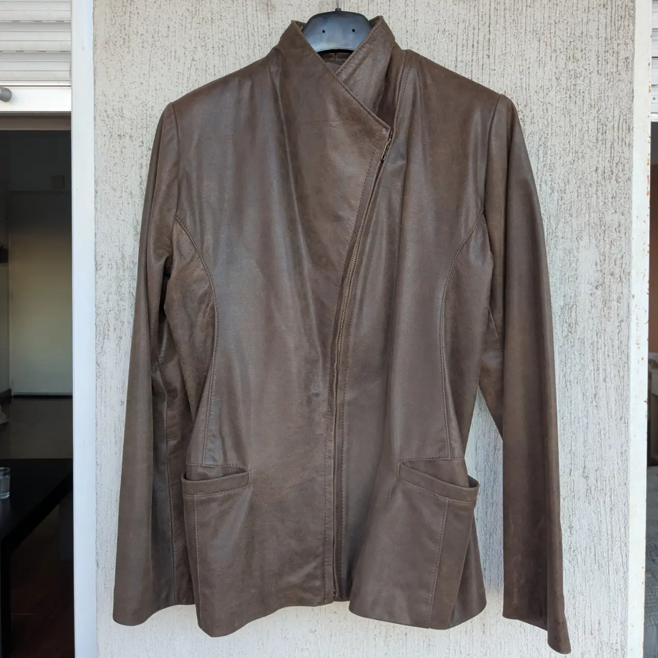 Campera CUERO DE VACA - Vista 2