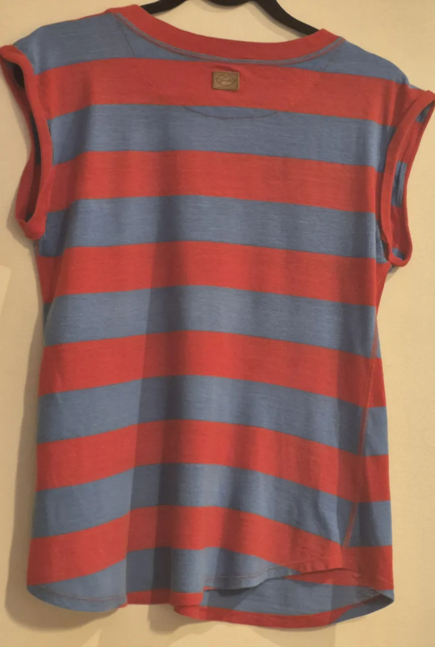 Remera Jazmín Chebar - Vista 4