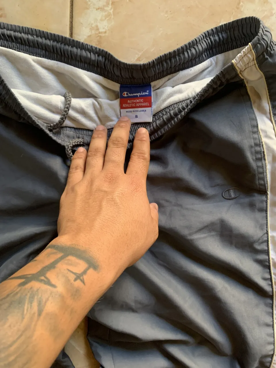 Pantalón Champion - Vista 2