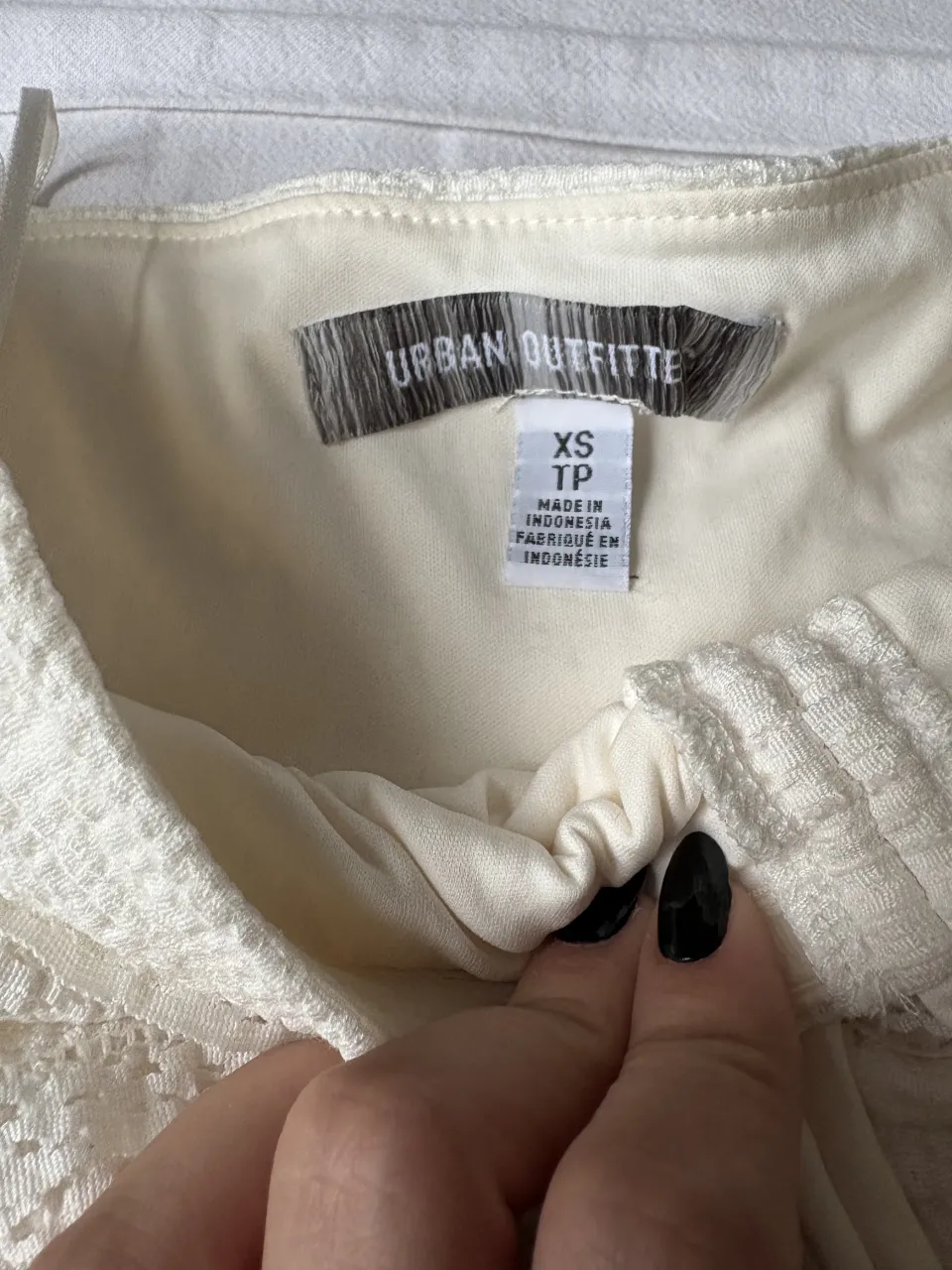 Top Urban Outfitters - Vista 4