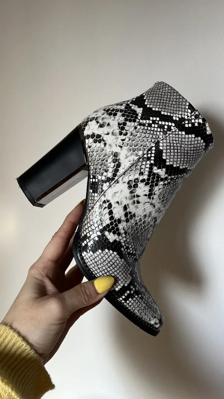 Botines Otra - Vista 3