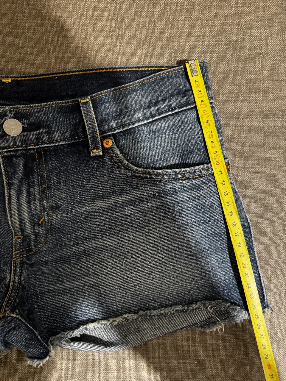 Short Levi's - Vista 4