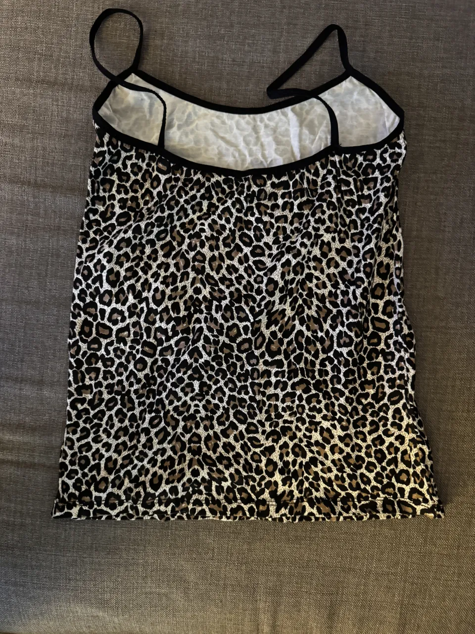 Top (sin marca) - Vista 2