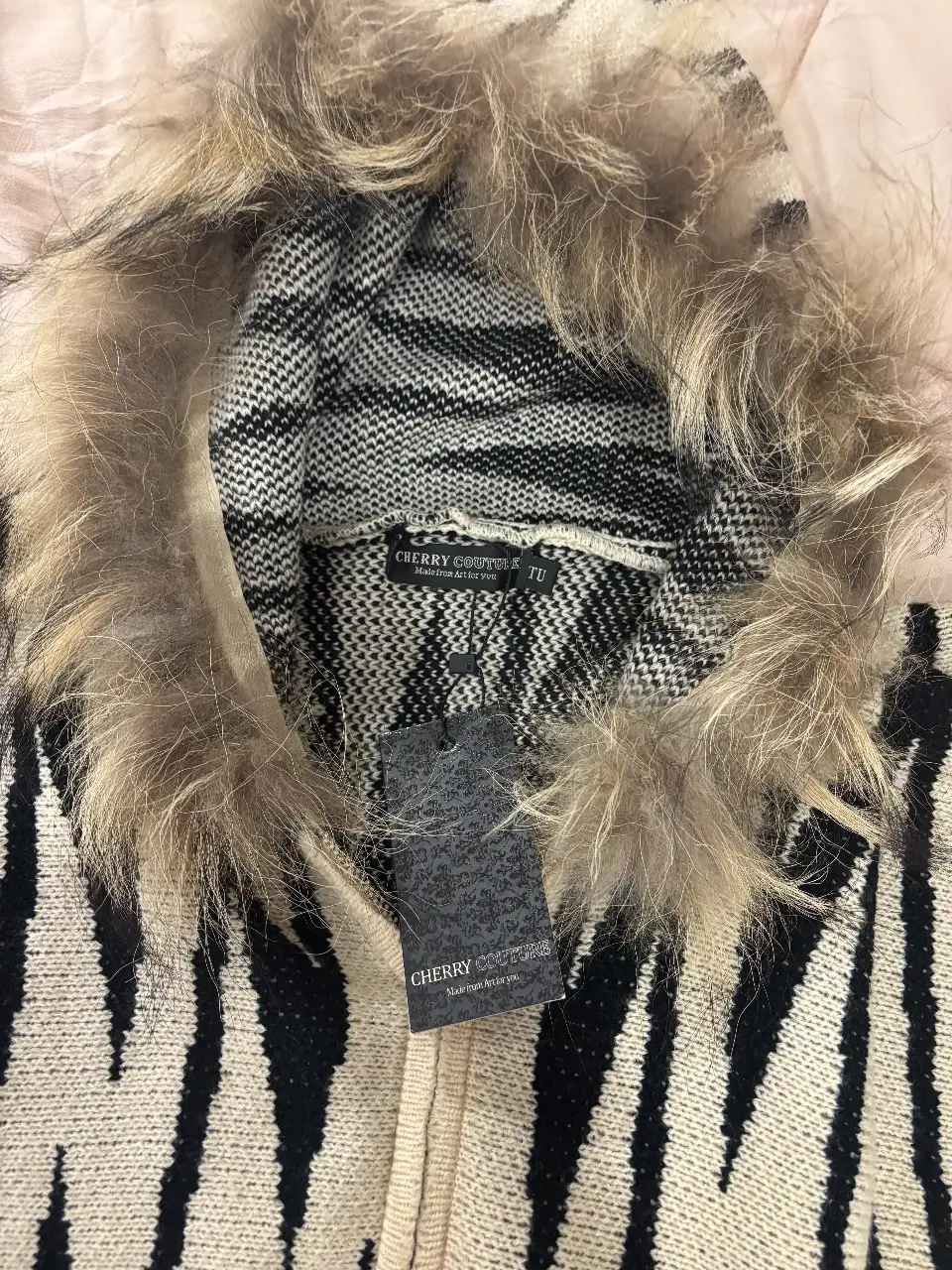 Sweater CHERRY - Vista 2