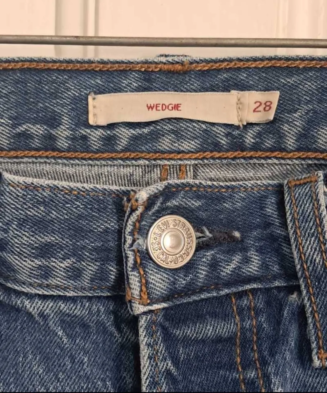 Jean Levi's - Vista 7