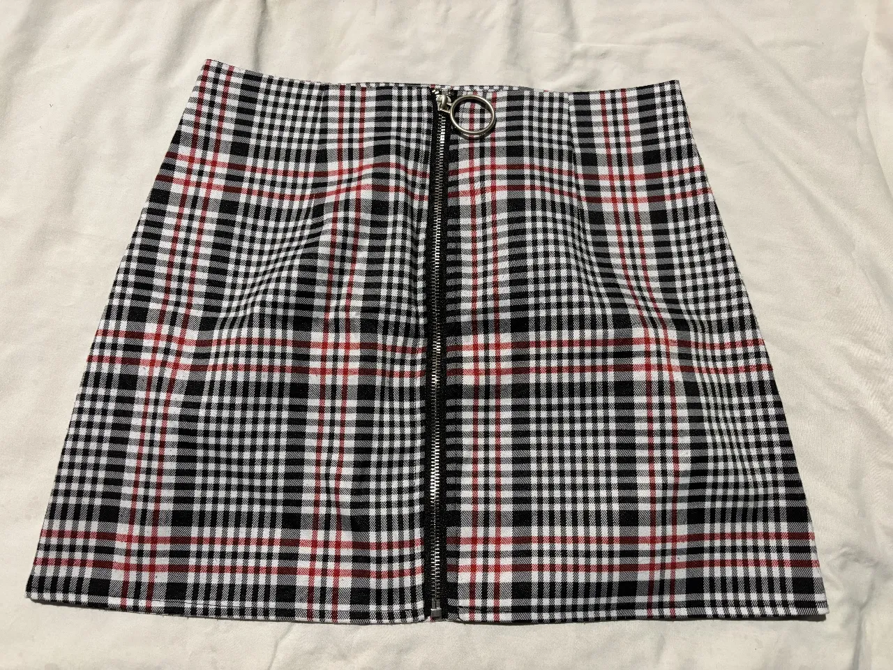 Minifalda Forever 21 - Vista 2