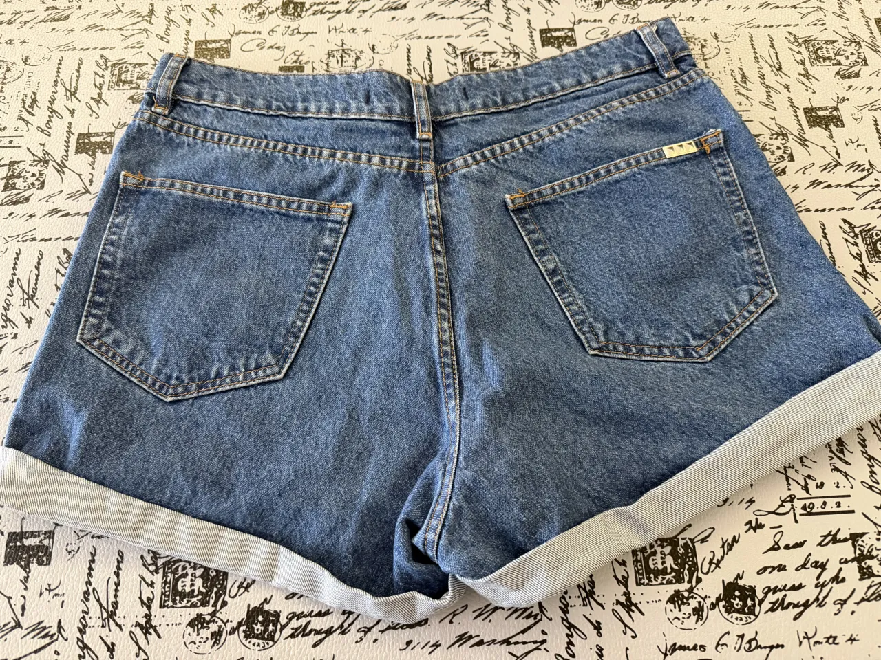 Short Complot - Vista 5