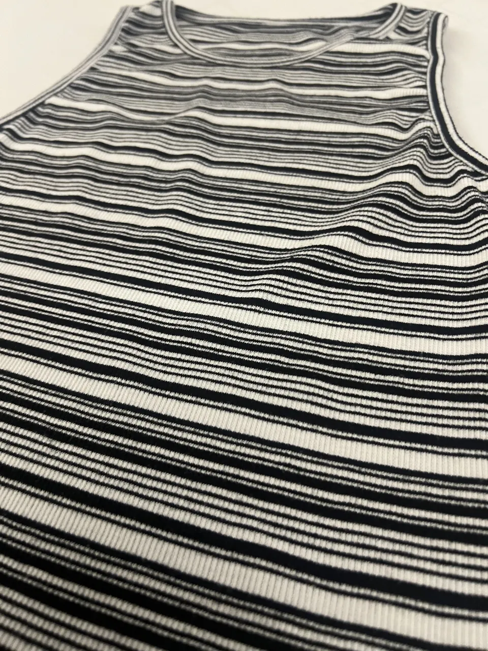 Musculosa Another - Vista 2