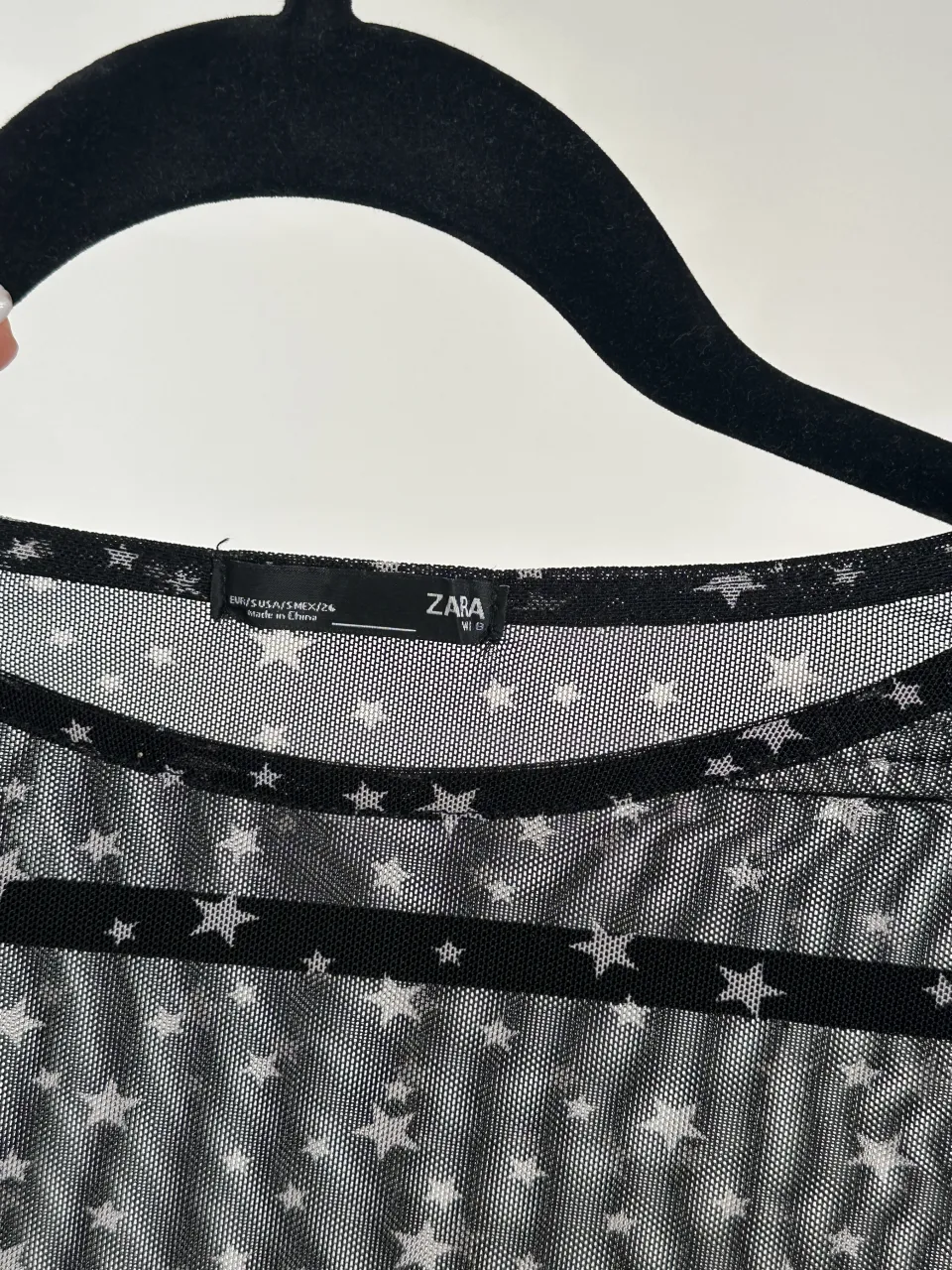 Remera Zara - Vista 2