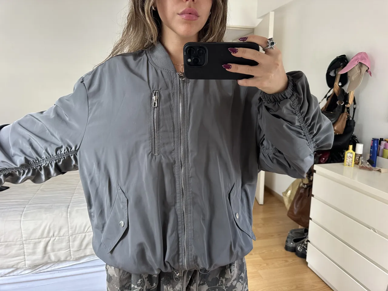 Campera Bershka - Vista 3