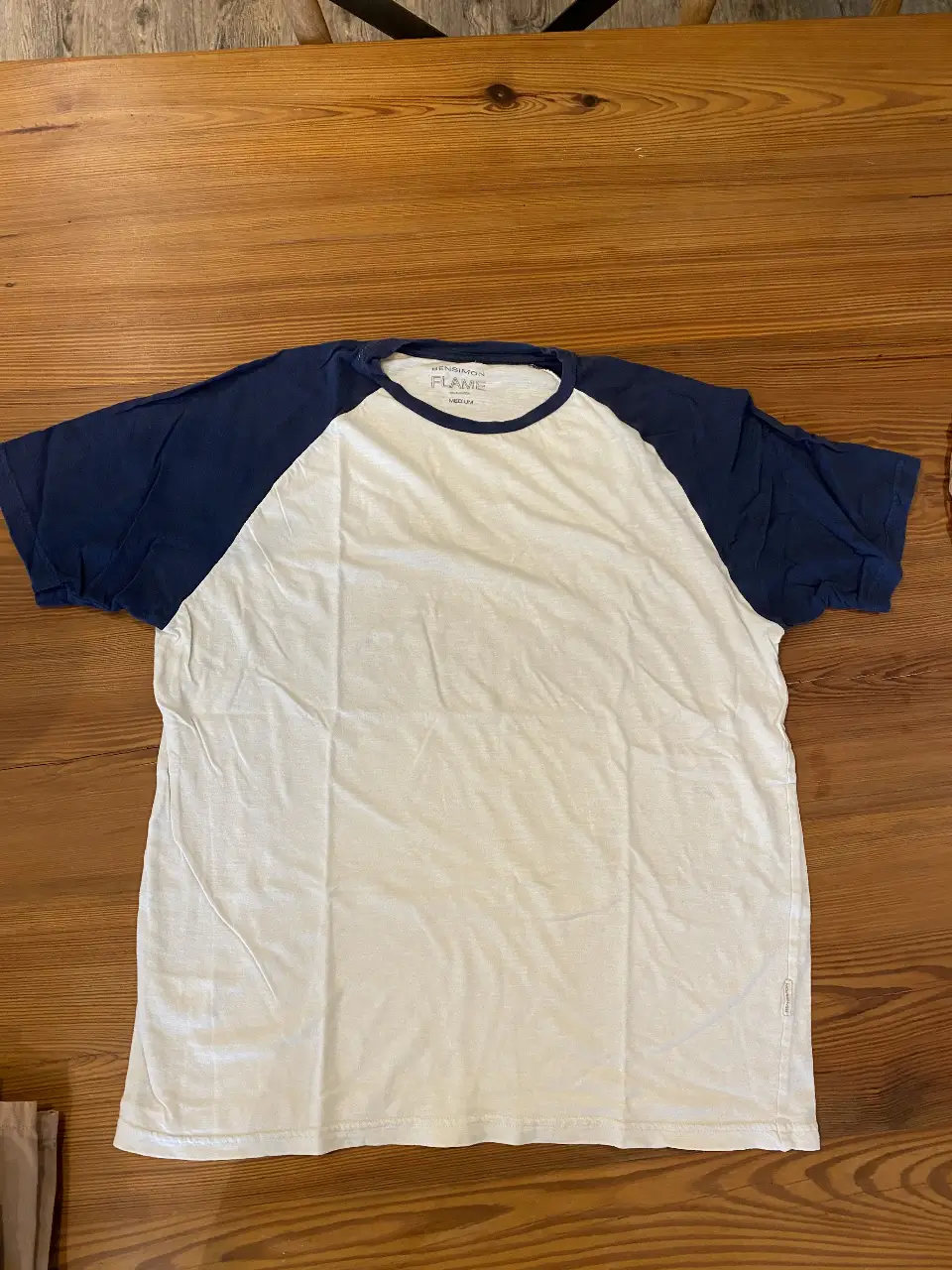 Remera Bensimon - Vista 3