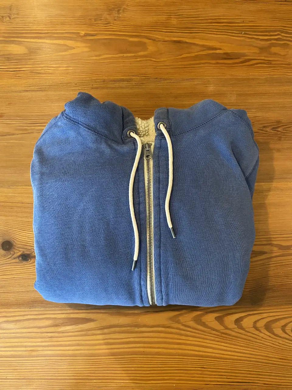 Buzo Abercrombie & Fitch - Vista 2