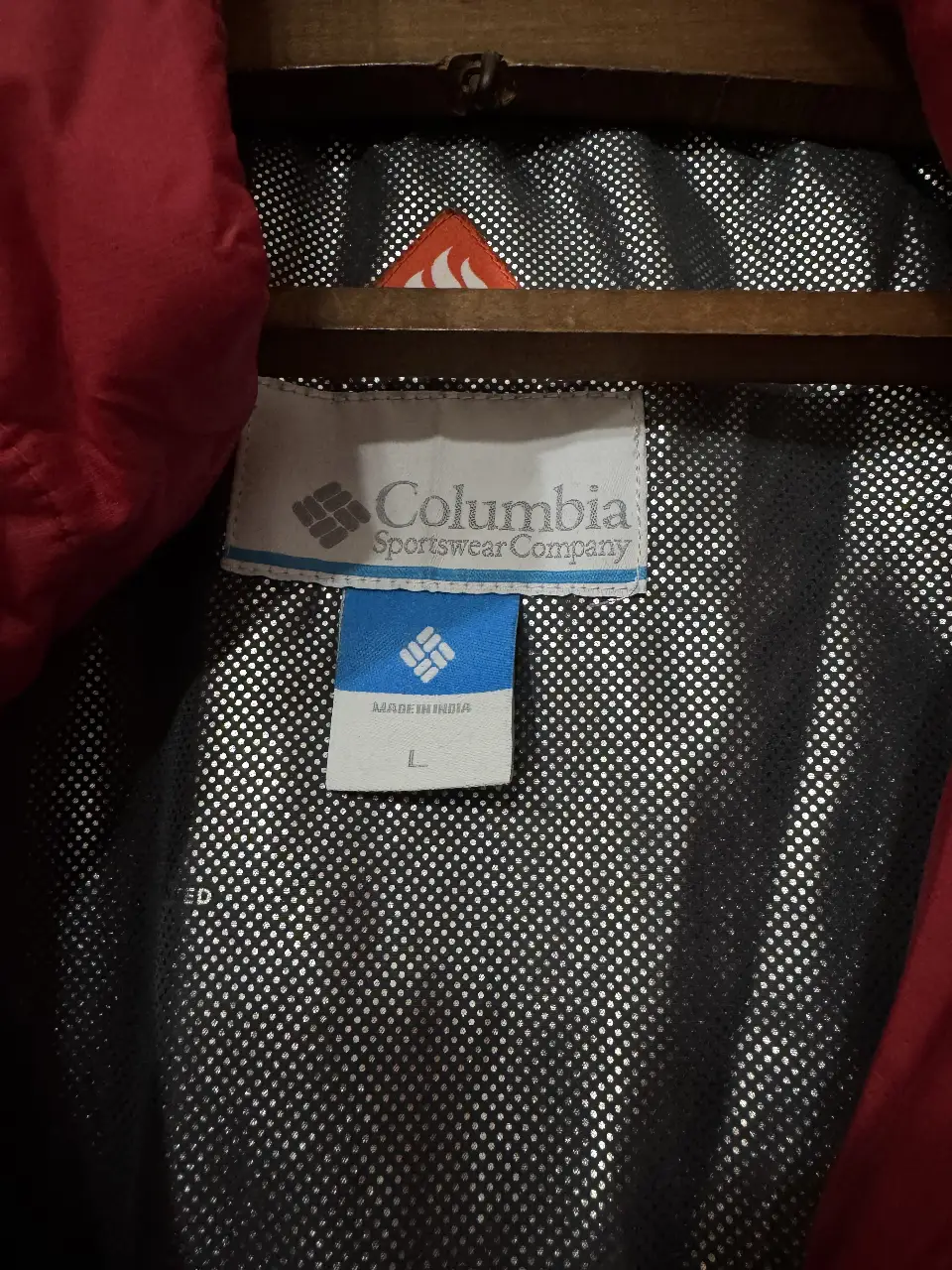 Campera Columbia - Vista 3