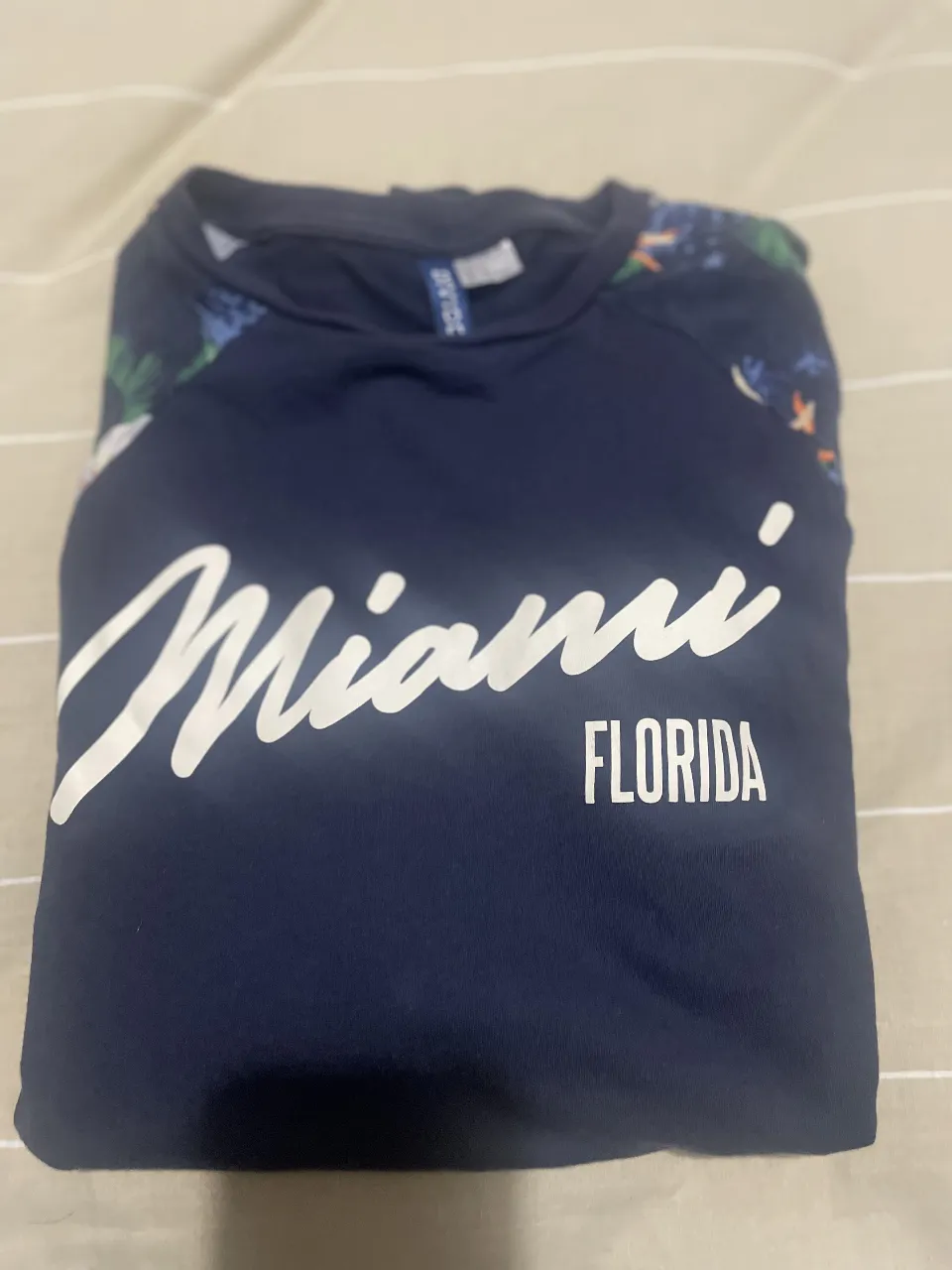 Remera Otra - Vista 2