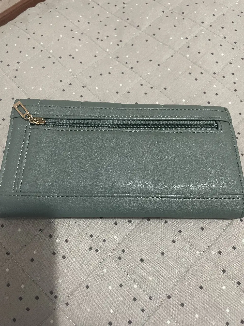 Billetera GUESS - Vista 3