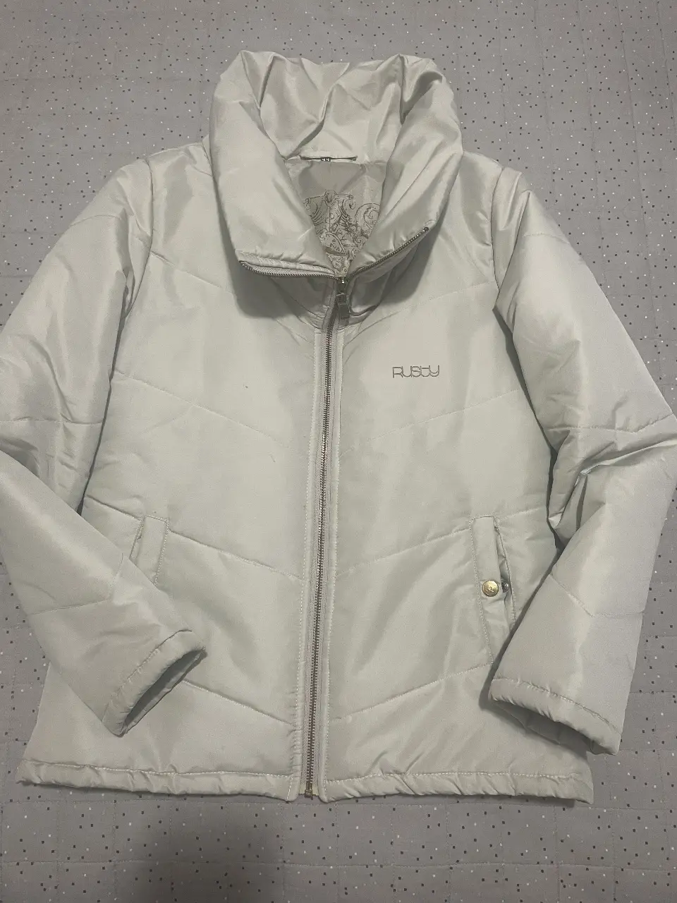 Campera Rusty - Vista 2