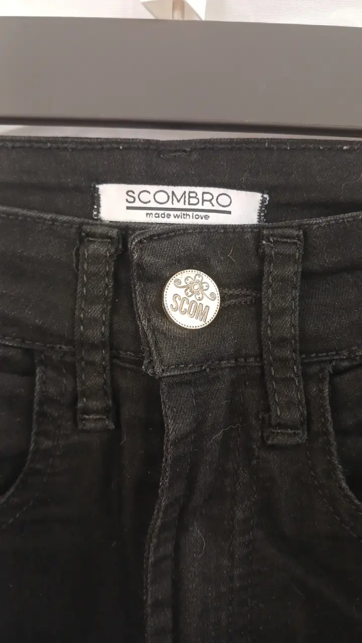 Jean Scombro - Vista 3