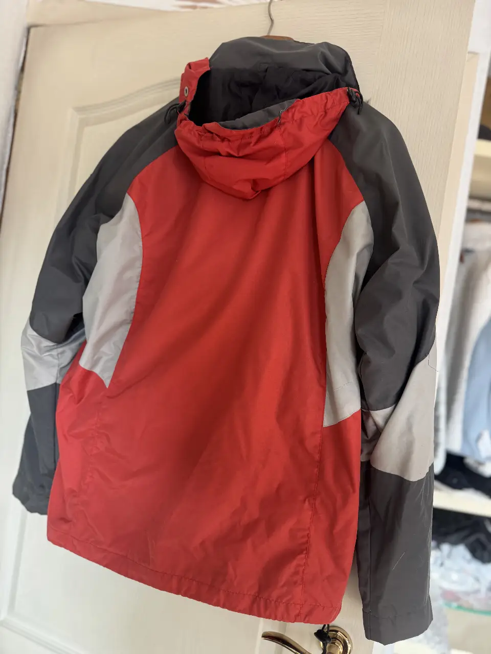 Campera Globe - Vista 3