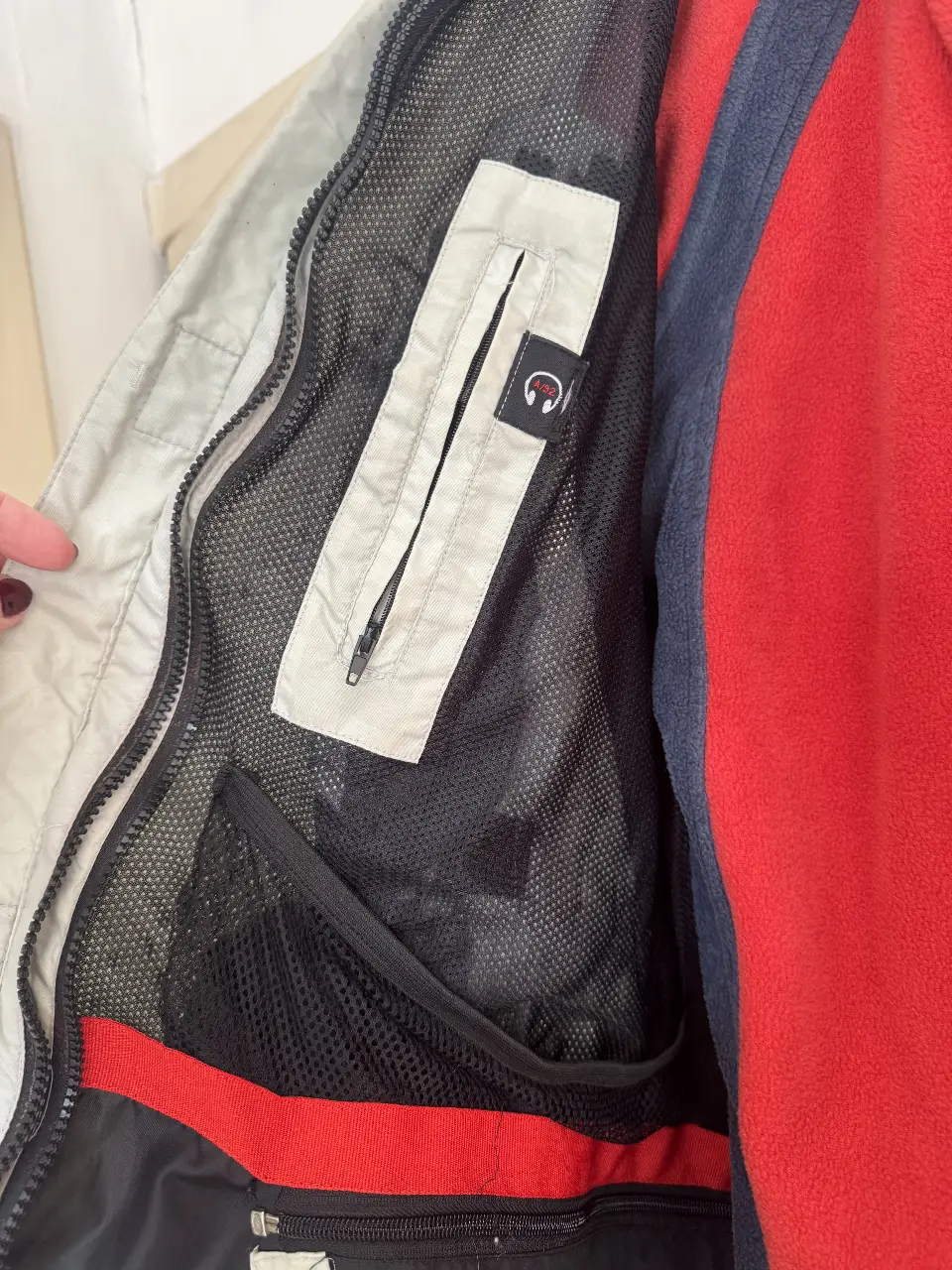 Campera Globe - Vista 6