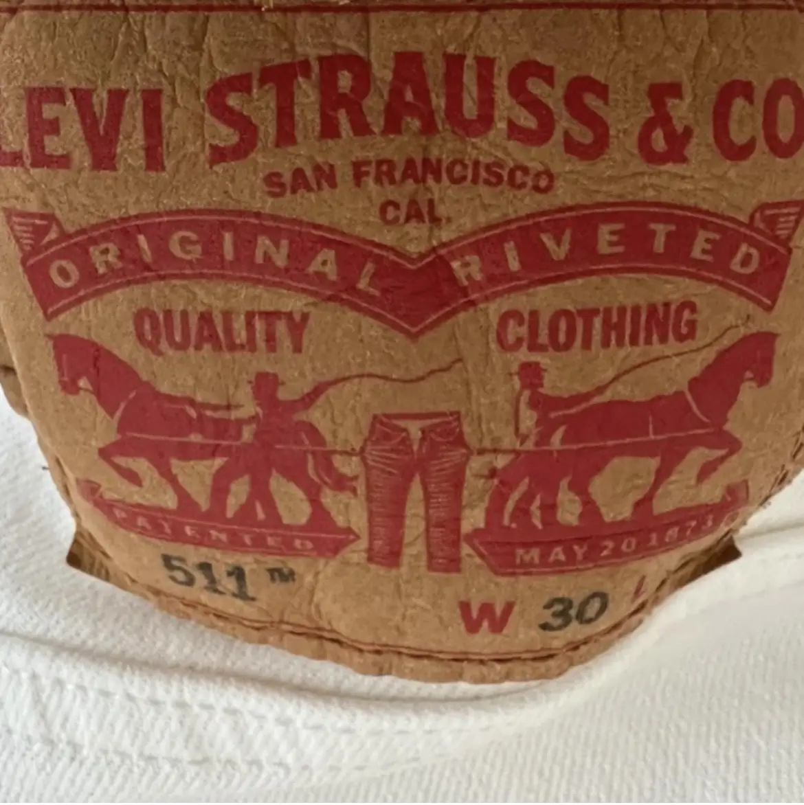 Jean Levi's - Vista 4