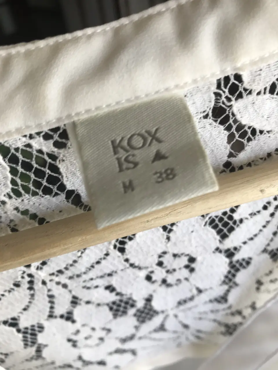 Blusa Kox Is A - Vista 2