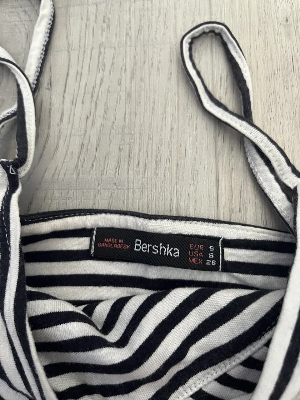 Top Bershka - Vista 2