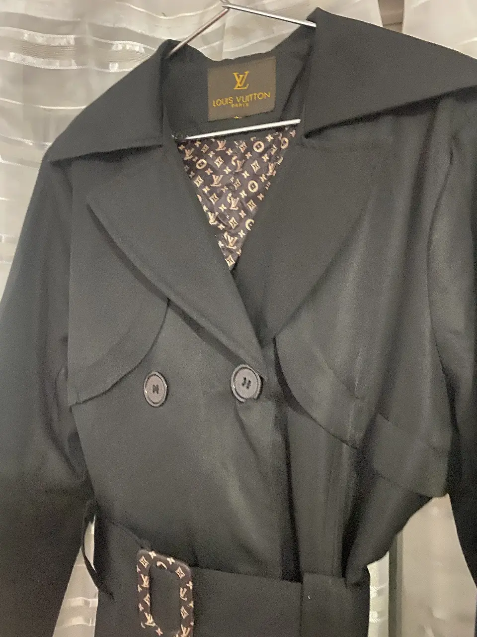 Tapado Louis Vuitton - Vista 2