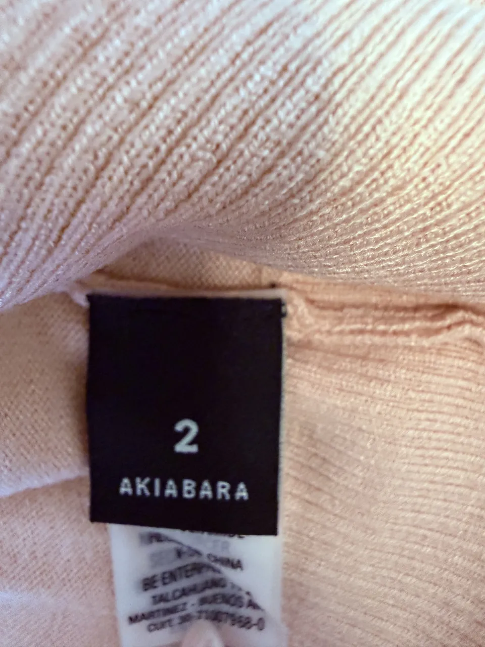 Polera Akiabara - Vista 3