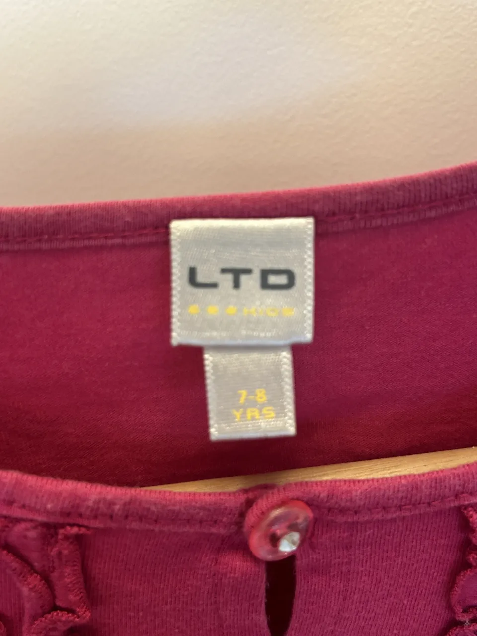 Remera Ltd - Vista 4